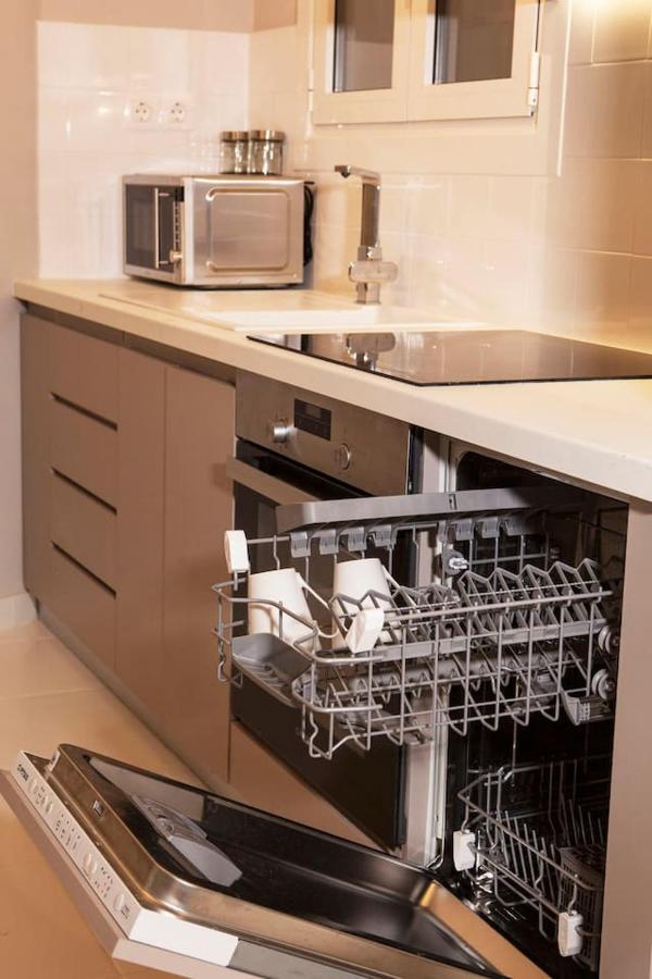 Chic & Comfortable Central Apart, Close To National Archeological Museum! Афины Экстерьер фото